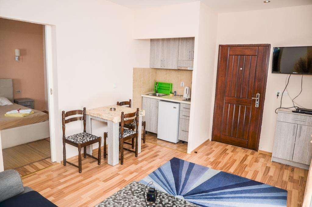 Apartments Paradise Ulcinj Esterno foto
