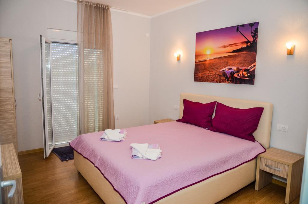 Apartments Paradise Ulcinj Esterno foto