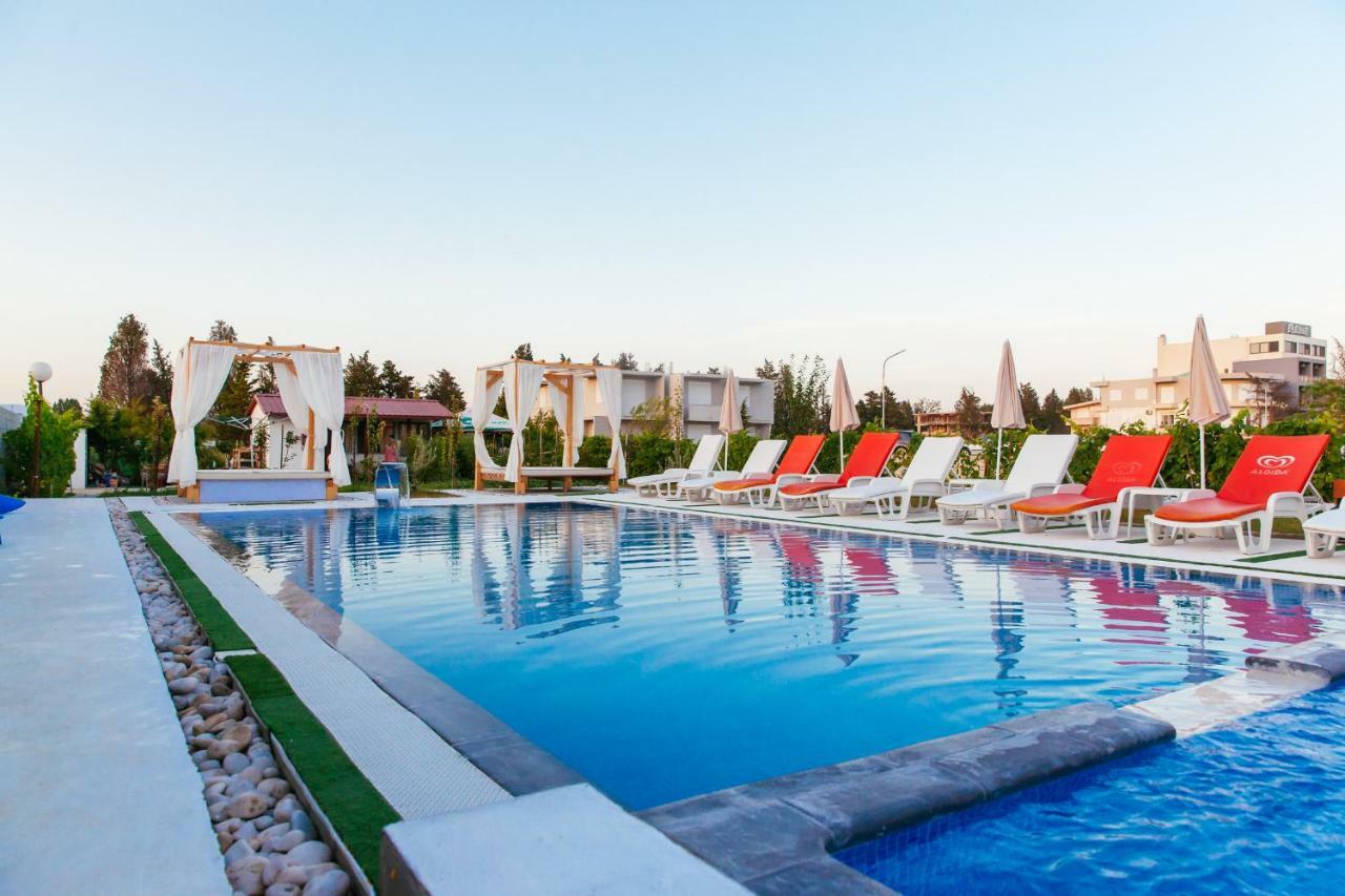 Apartments Paradise Ulcinj Esterno foto